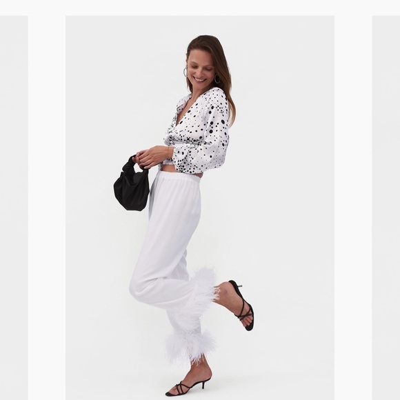 The Sleeper Party Pajama Set with Feathers - Picture 2 of 13